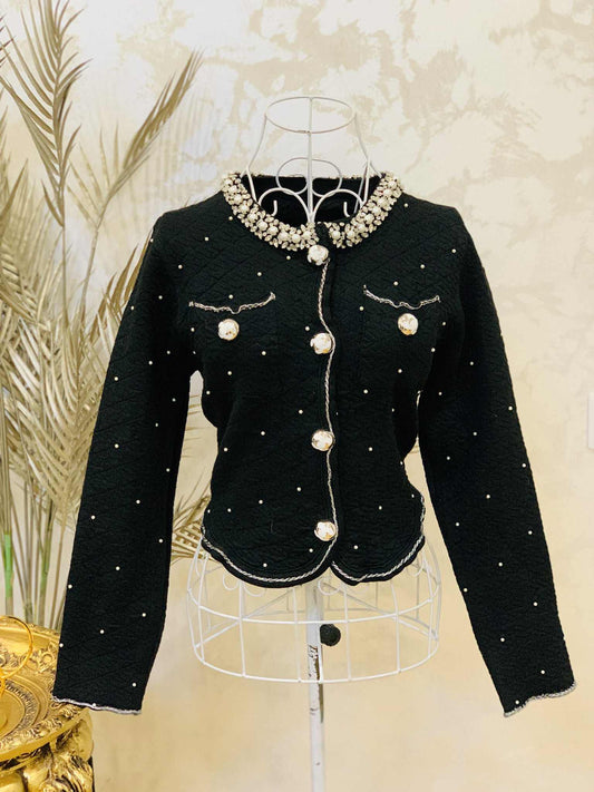 Pulover negru cu perle