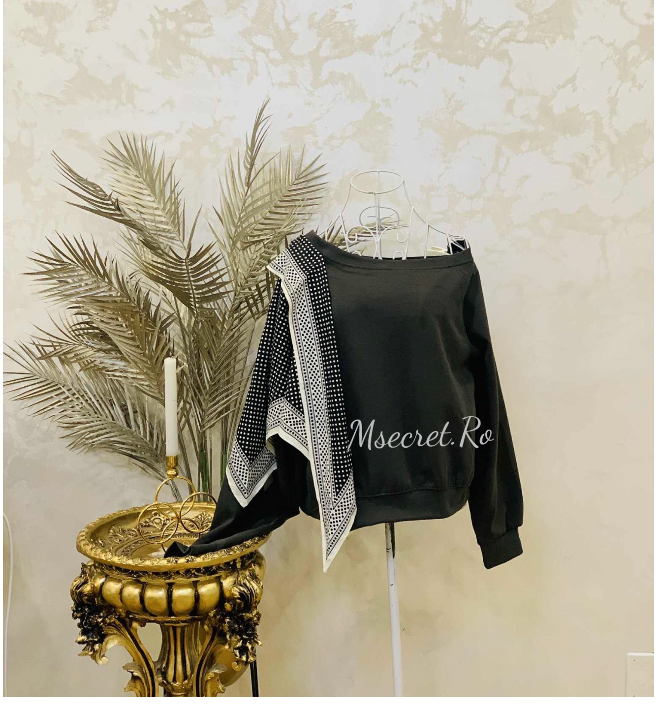 Bluza cu esarfa