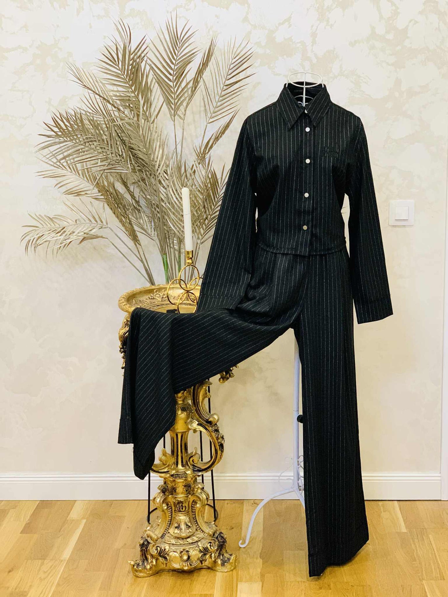 Compleu negru cu camasa si pantaloni lungi