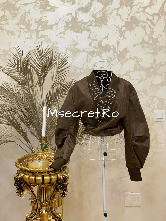 Geaca maro din piele