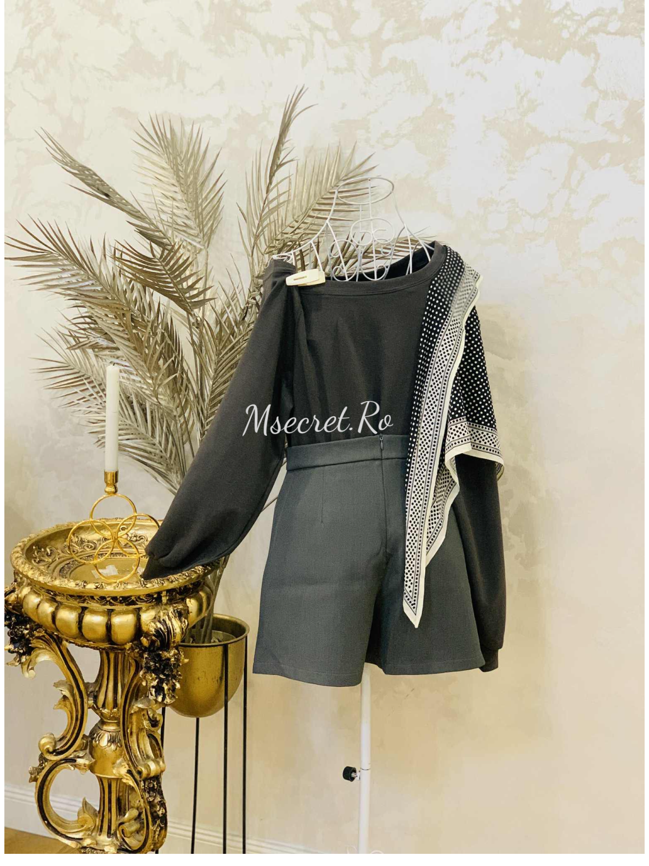 Bluza cu esarfa