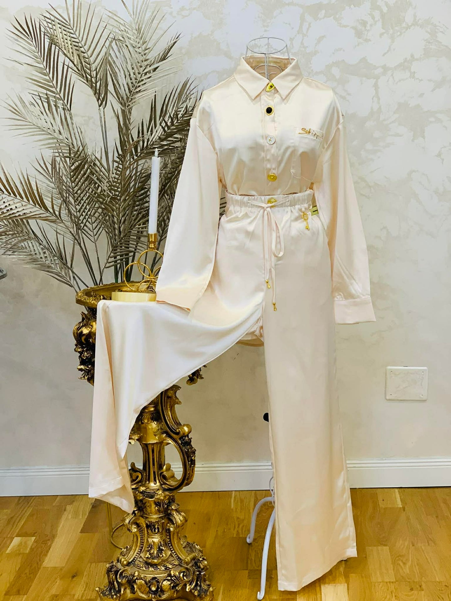 Compleu crem satinat camasa si pantaloni palazzo
