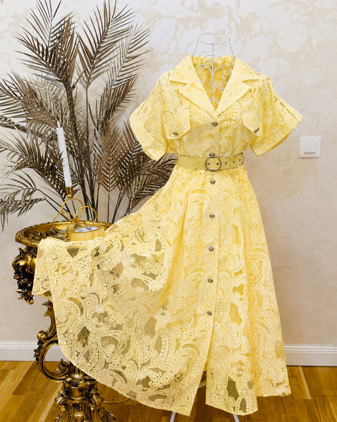 Rochie midi elegantă galbena din dantelă