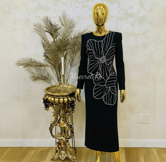Rochie midi neagra cu aplicatii din pietre