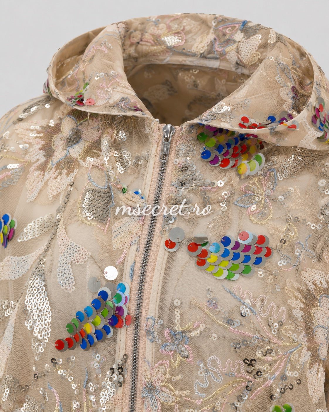Jacheta bej cu broderie florala si paiete multicolore