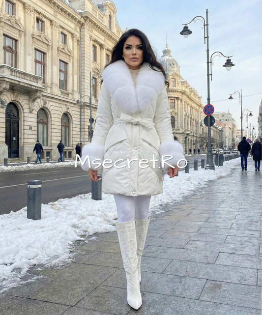 Waterproof white jacket with natural fur
