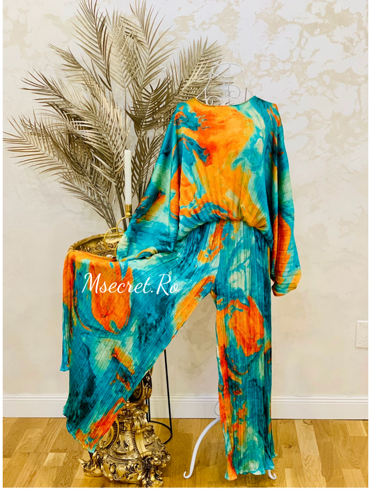 Compleu format din bluza si panfaloni