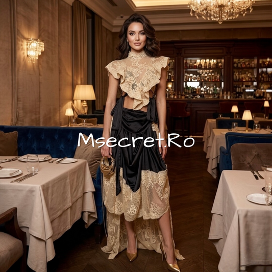 Compleu din dantela cu fusta si top