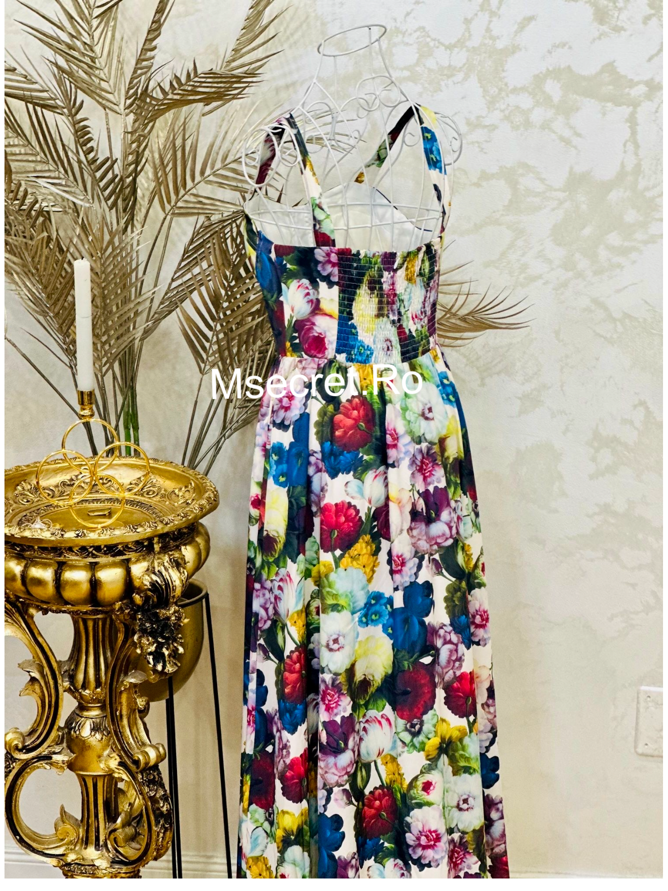 Rochie midi cu imprimeu vibrant de trandafiri