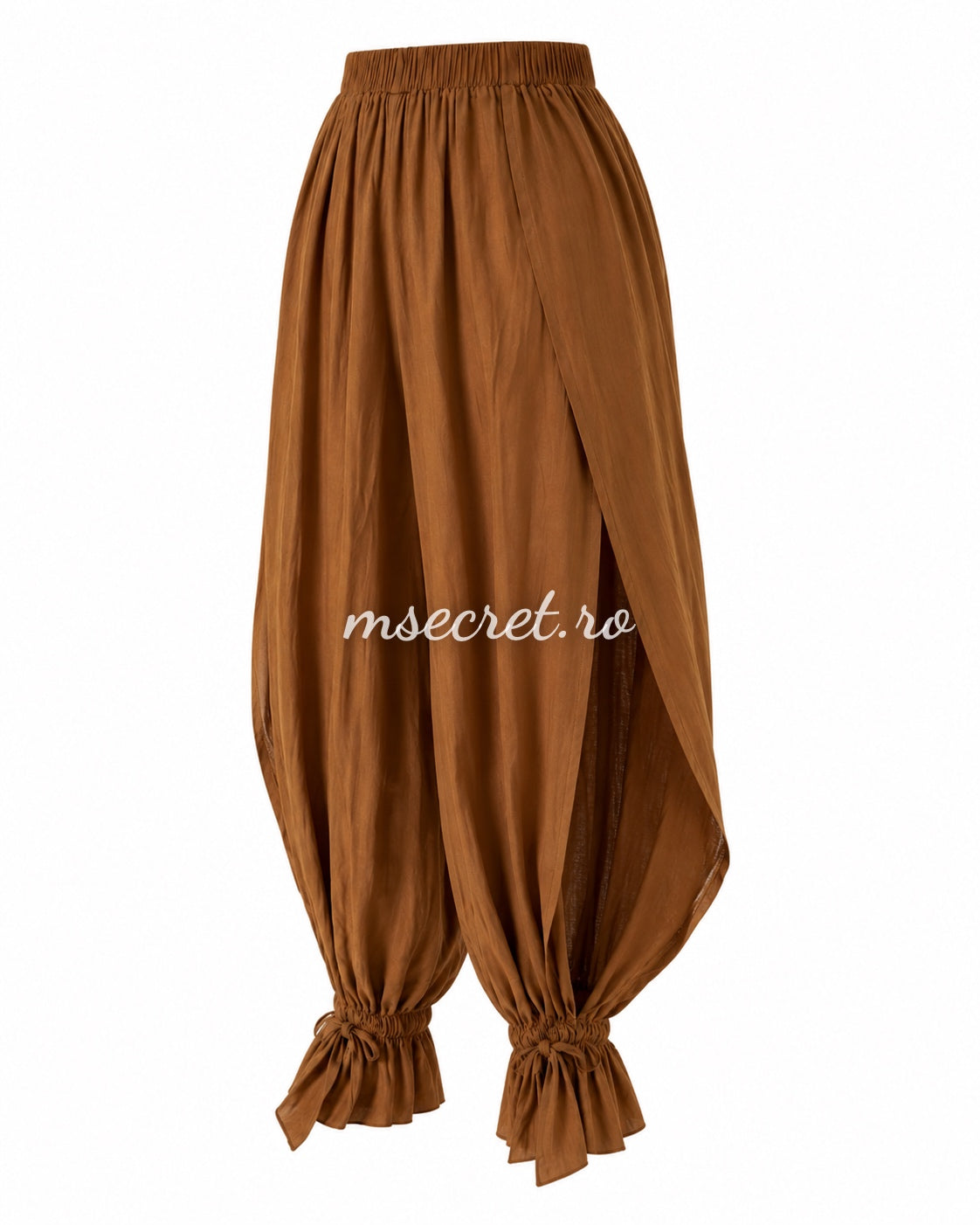 Loose brown trousers with elasticated waist and ruched hems