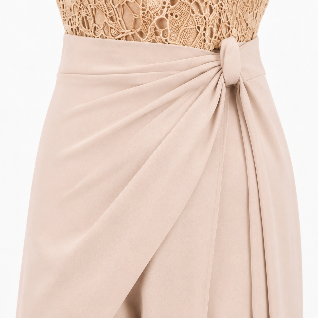 Compleu elegant bej cu top din dantela si pantaloni palazzo