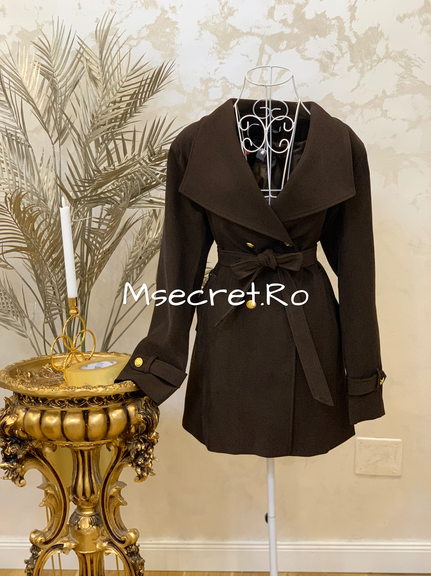 Trench palton maro scurt cu cordon in talie