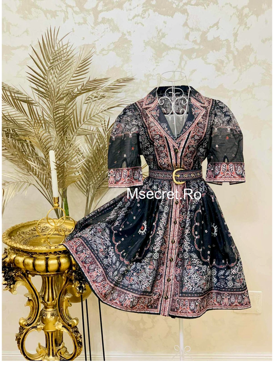 Rochie scurta cu imprimeu oriental și curea