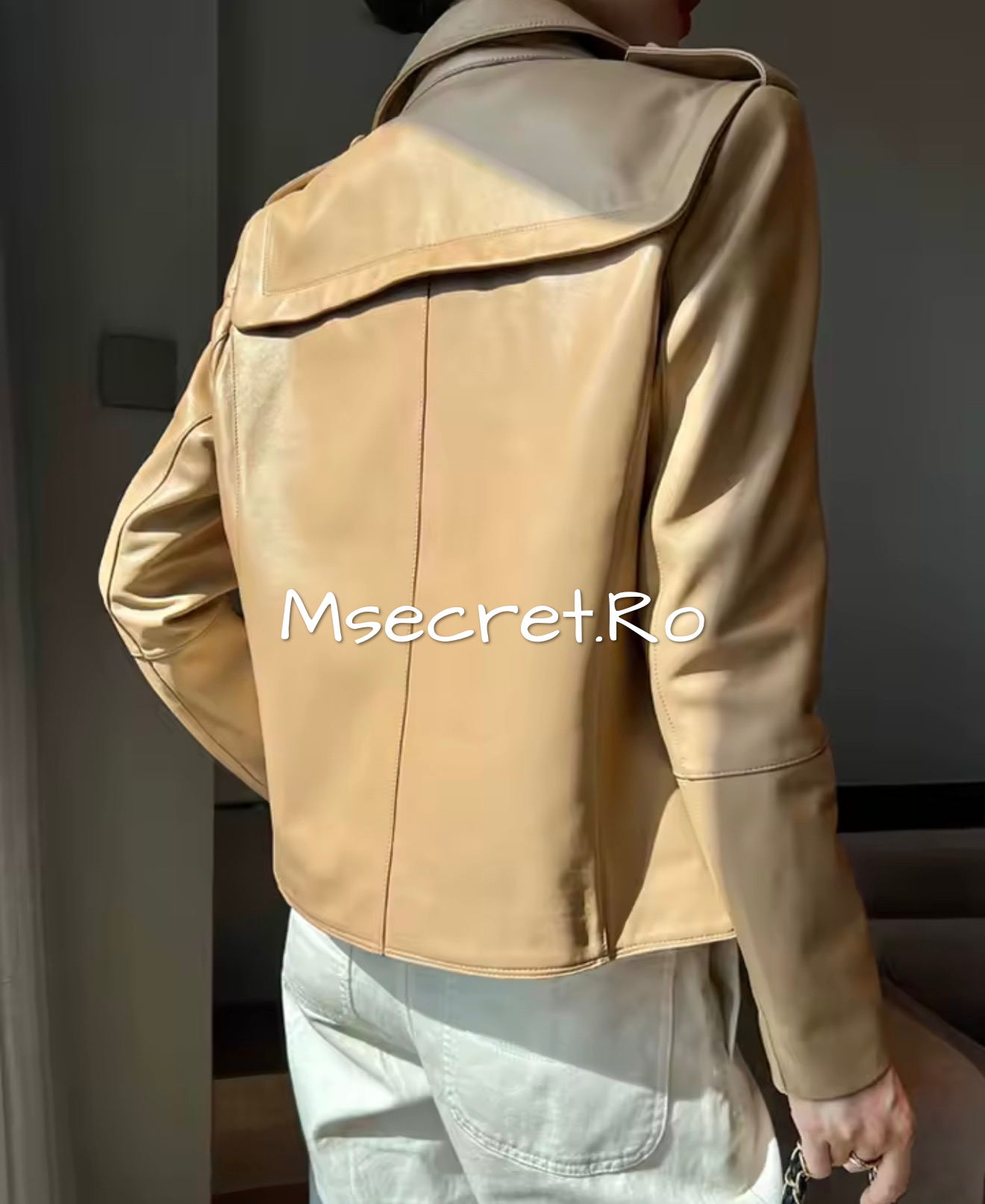 Geaca din piele naturala bej