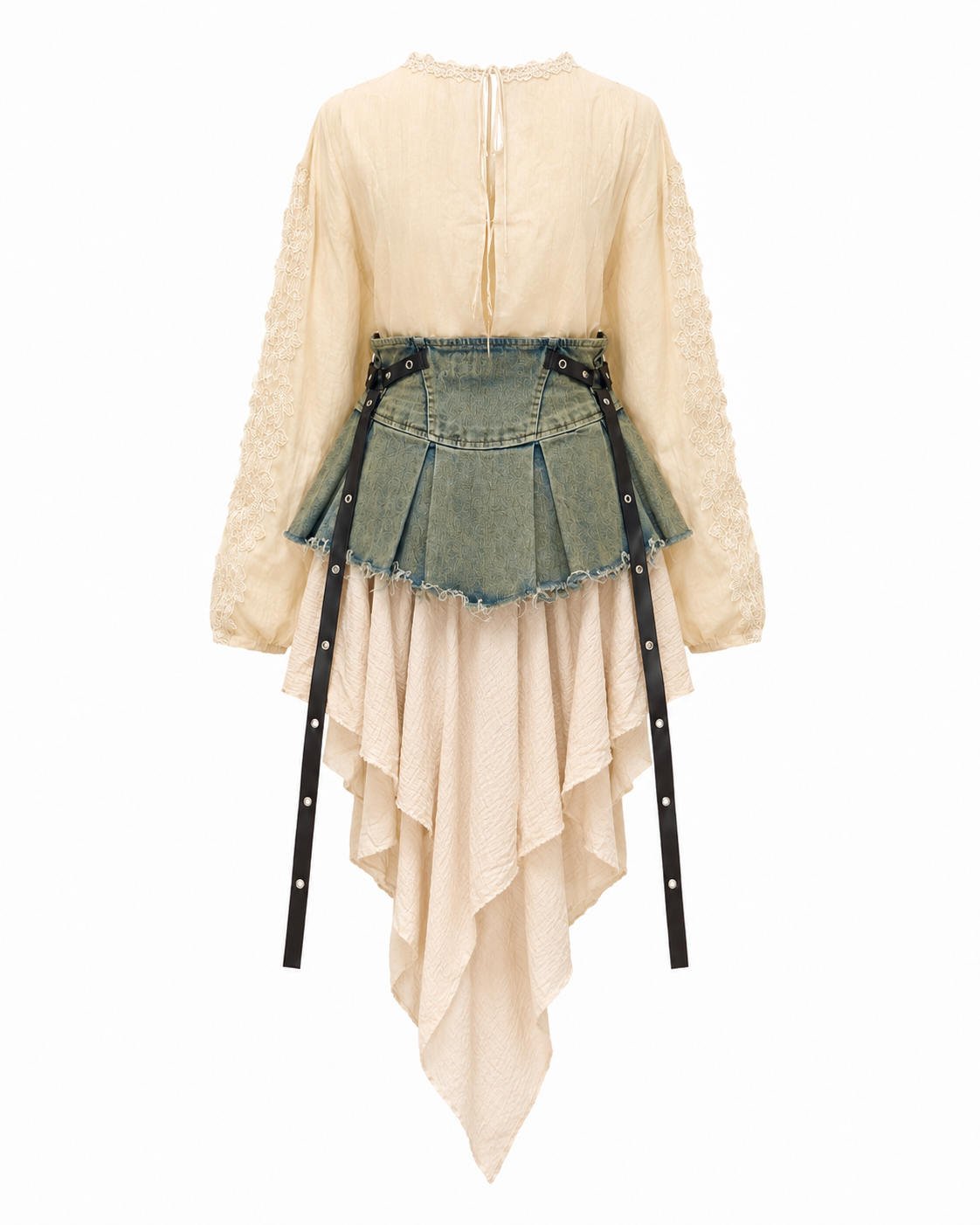 Compleu boho cu fusta asimetrica, denim si bluza cu dantela