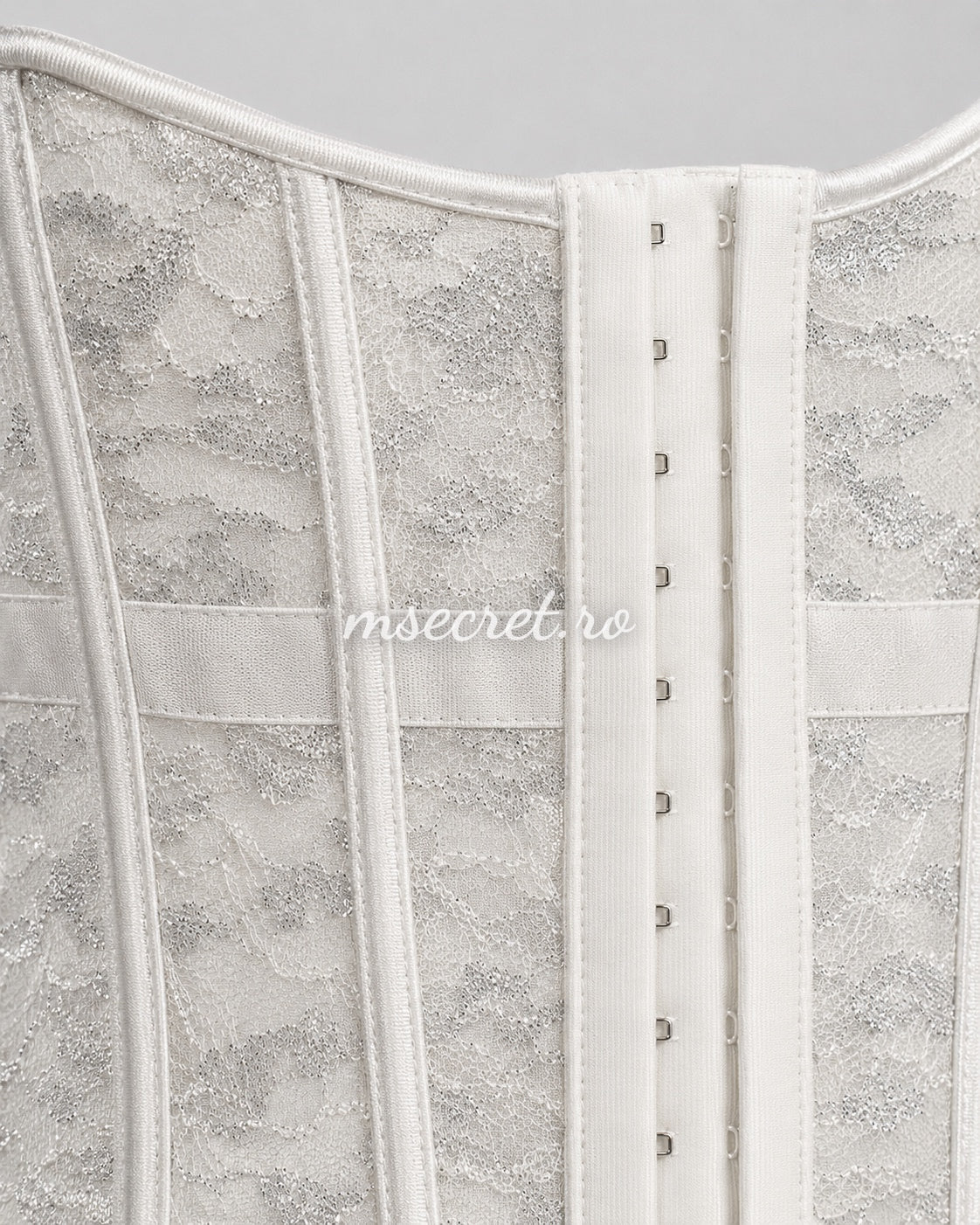 Top corset alb cu bretele si sclipici argintiu