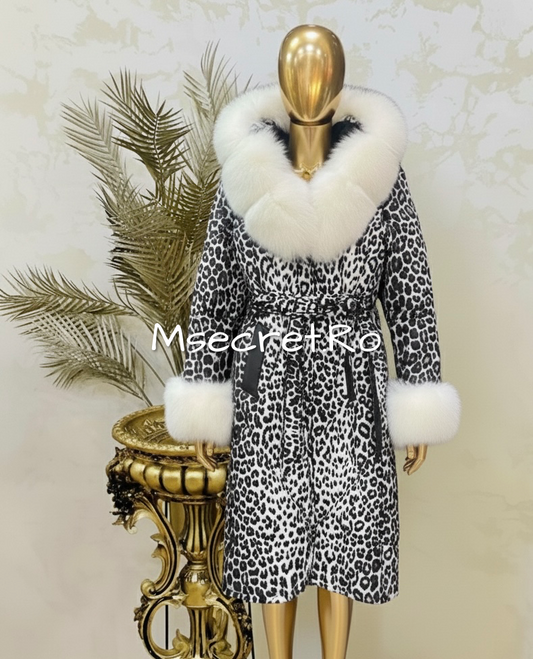 Waterproof printed jacket with natural fur