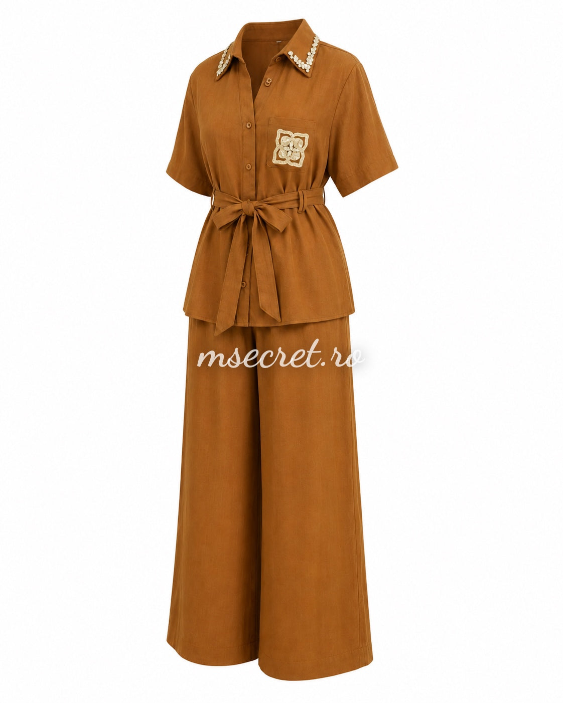 Compleu maro din in cu pantaloni lungi si camasa