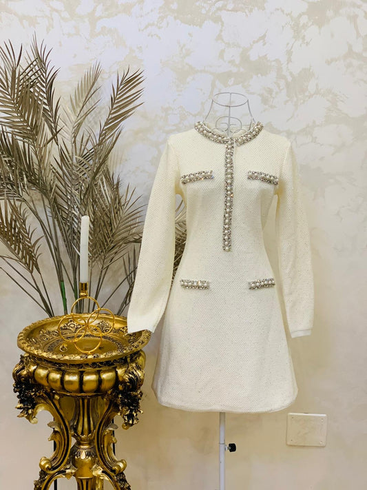 Rochie alba din tweed cu perle si cristale