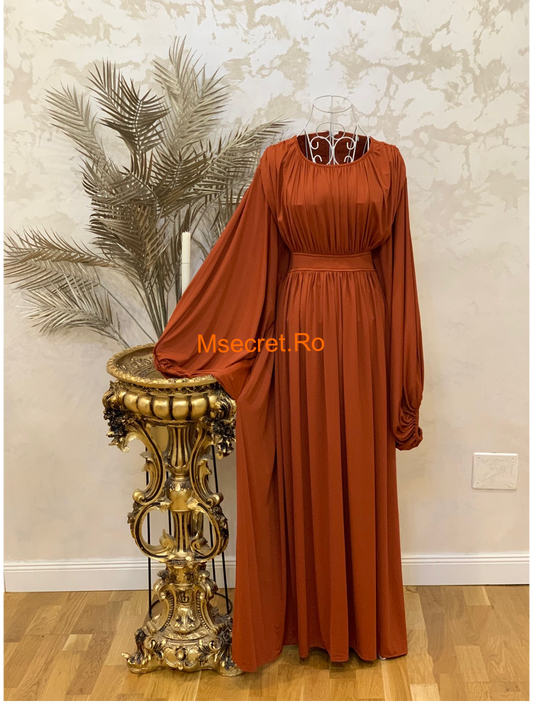 Rochie lunga elegantă cărămizie cu mâneci ample