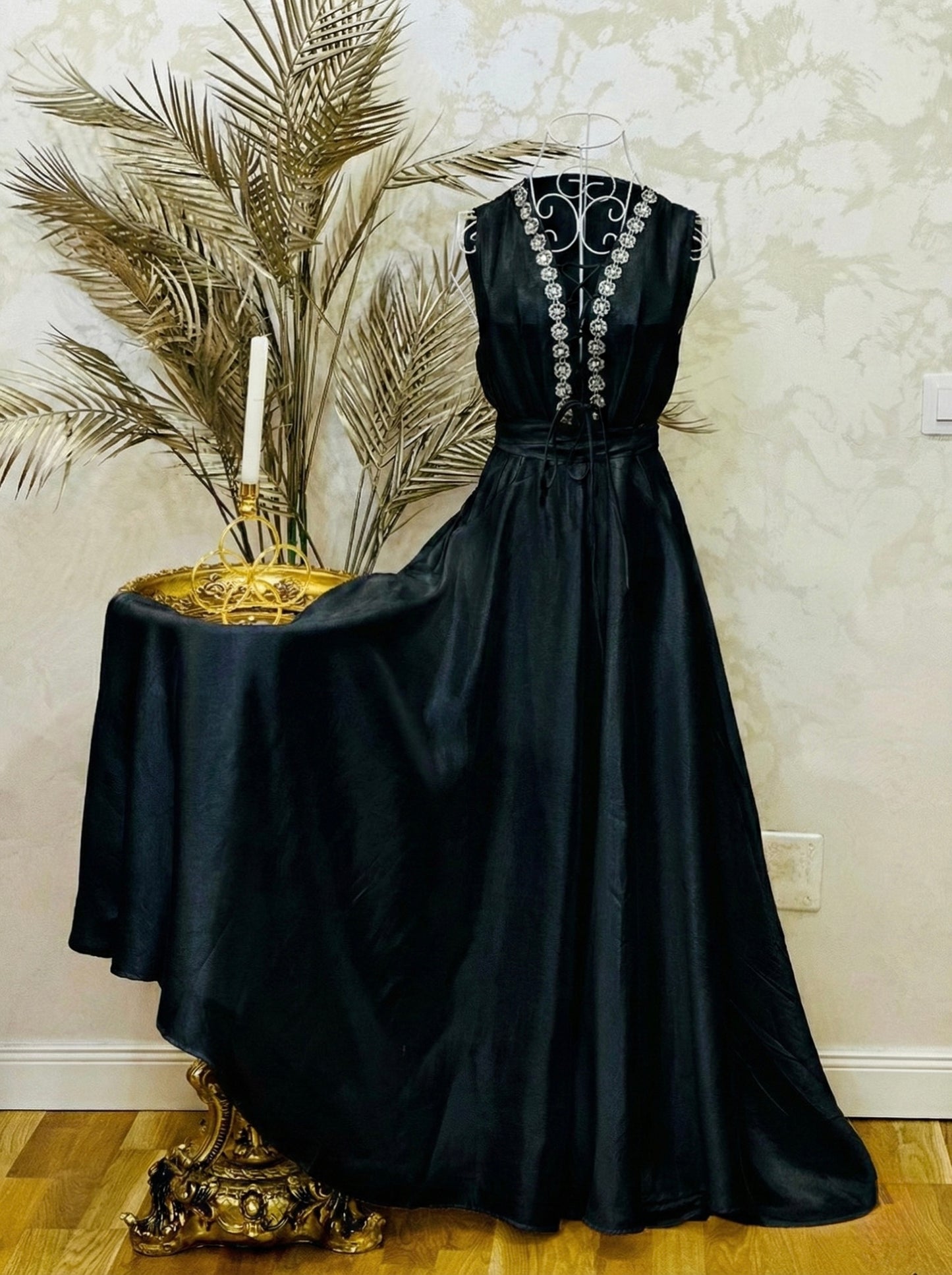 Long black dress with stones