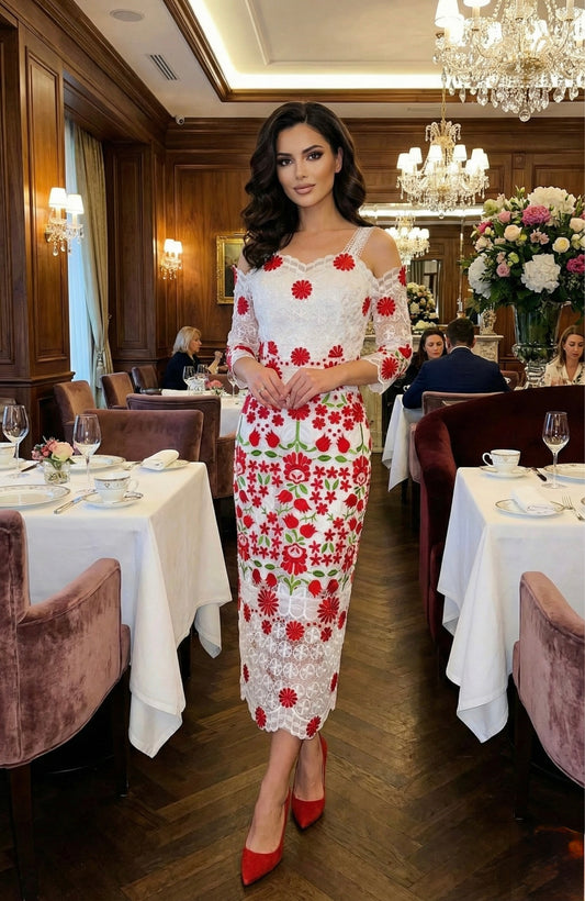 Rochie brodată cu umeri Mirella