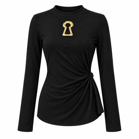 Bluza neagra din tricot cu brosa aurie si drapaj in talie