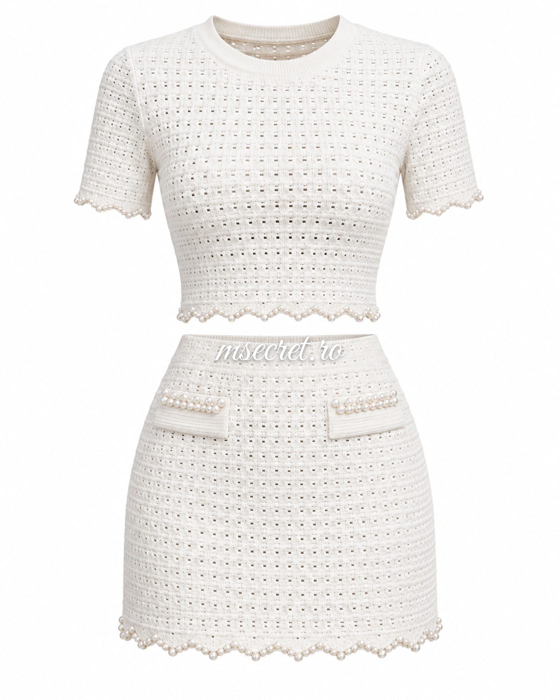 Compleu din tricot crem cu perlute, top si fusta scurta - vedere din fata