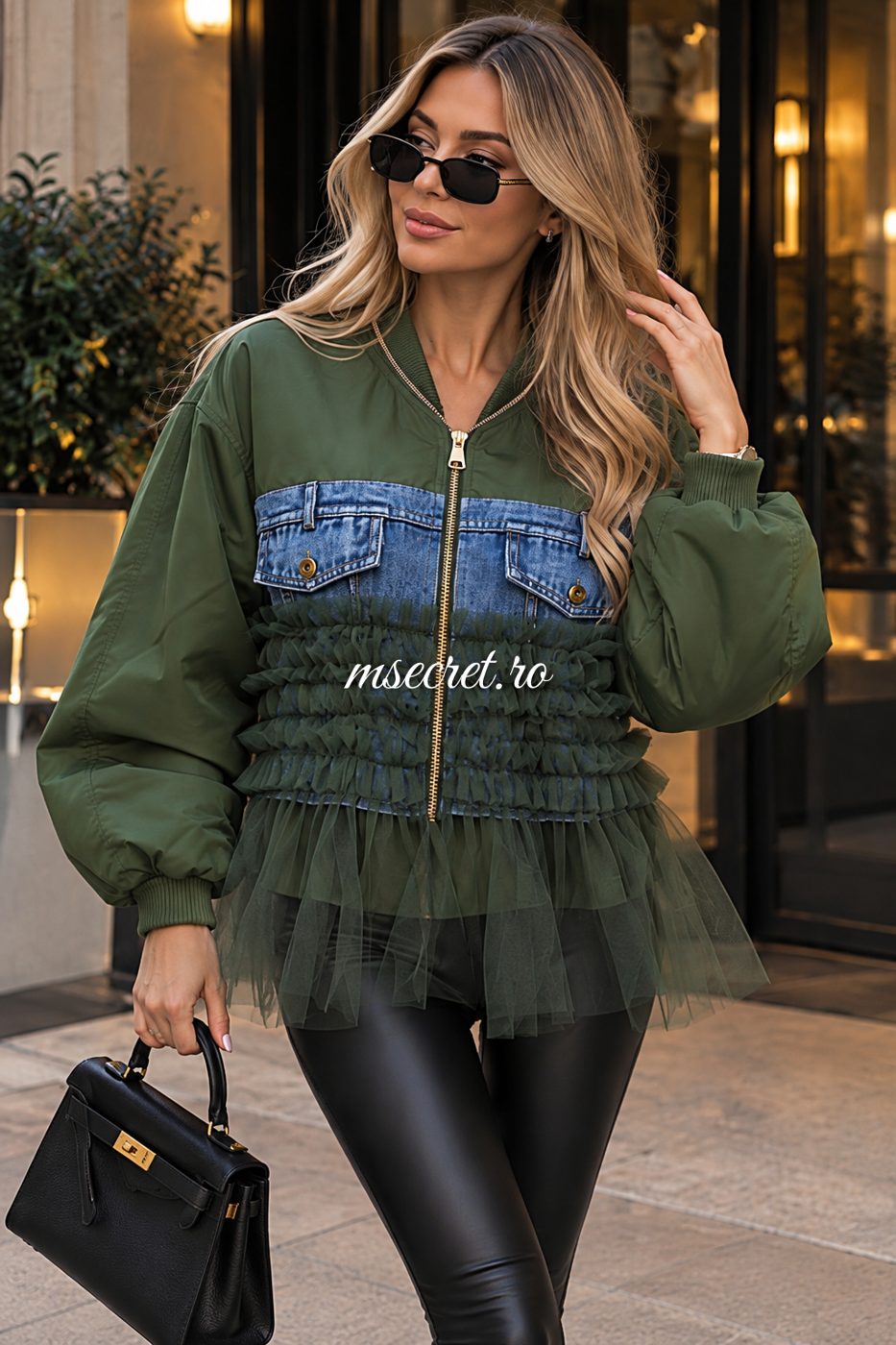Geaca bomber kaki cu denim si volane din tul - pe model