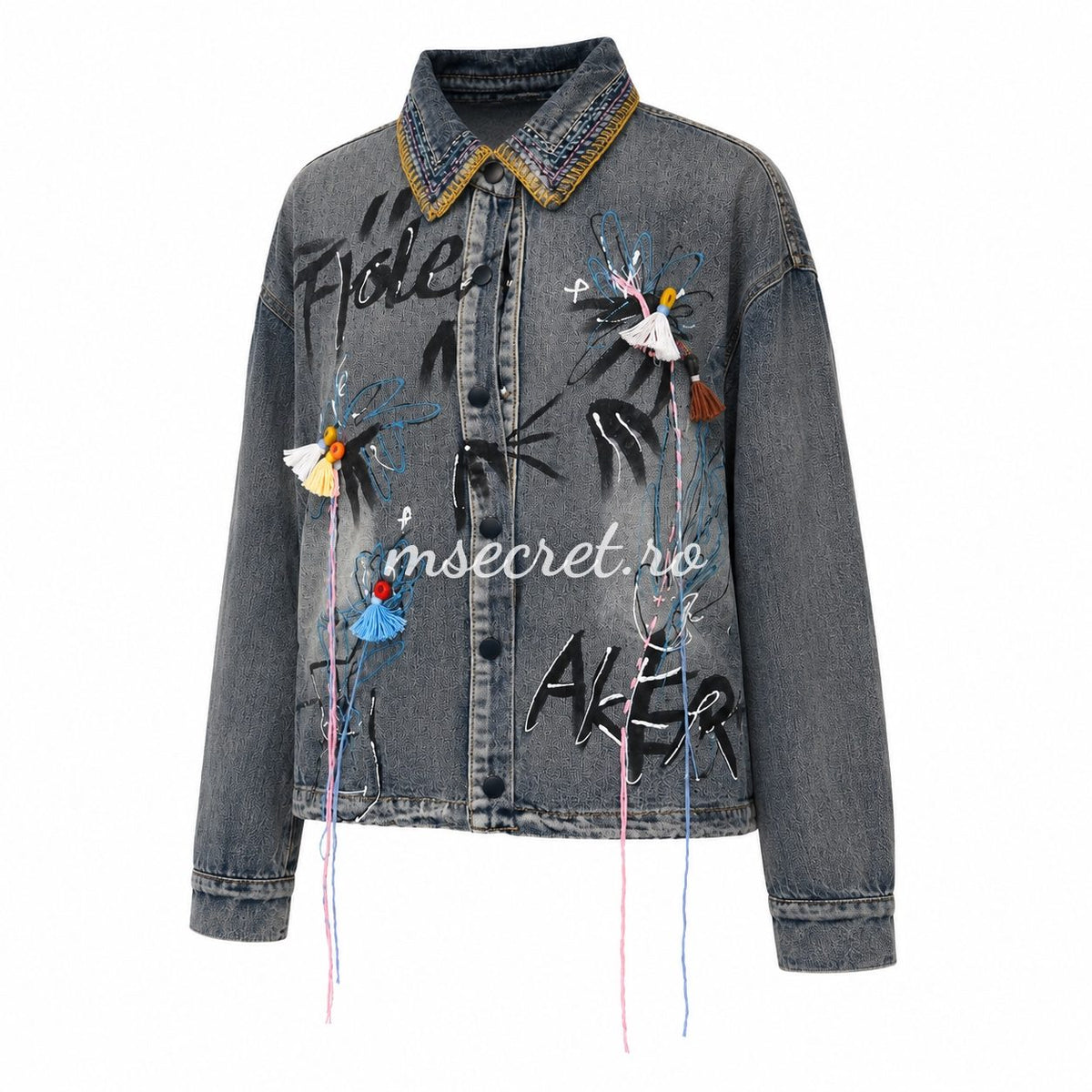 Jacheta din denim tip camasa, pictata cu broderii si ciucuri