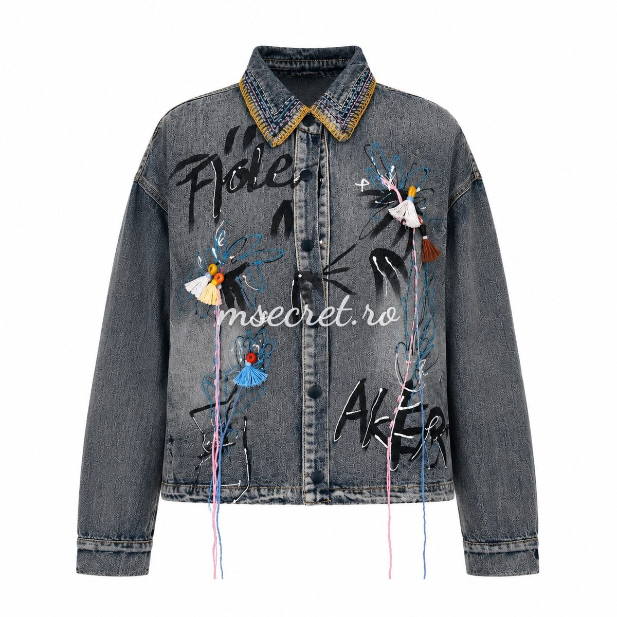 Jacheta din denim tip camasa, pictata cu broderii si ciucuri