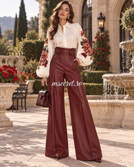 Pantaloni bordo evazati cu talie inalta si curea