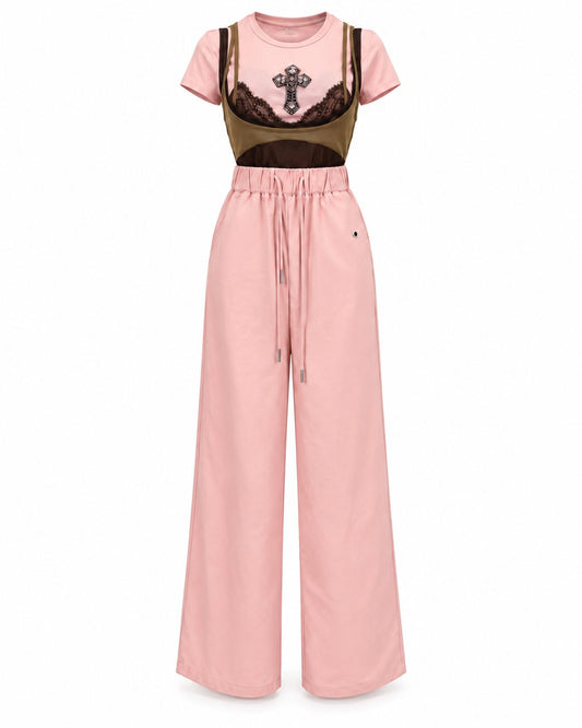 Pantaloni roz largi cu talie elastica si snur