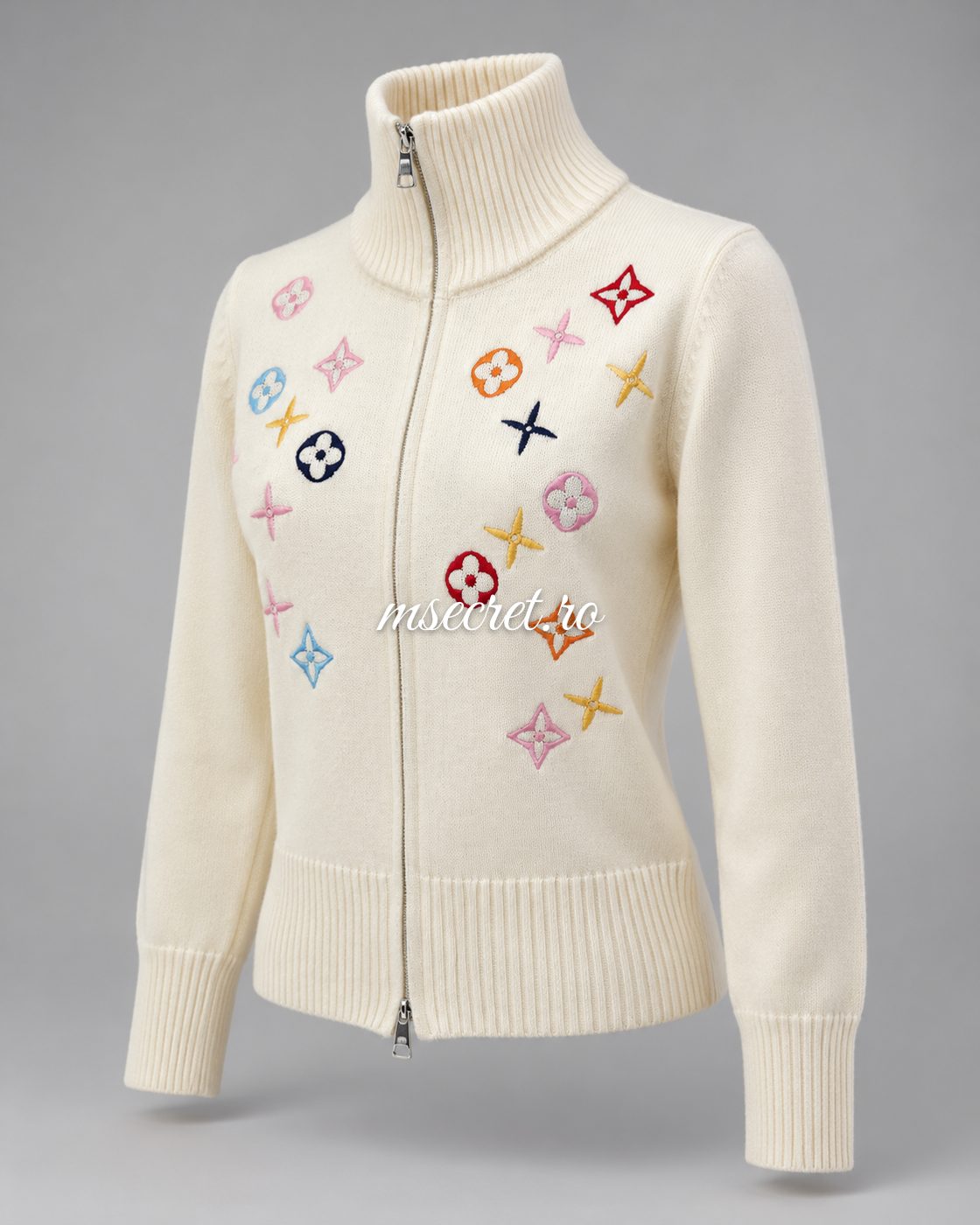 Pulover crem din lana cu fermoar si broderie colorata - vedere din lateral