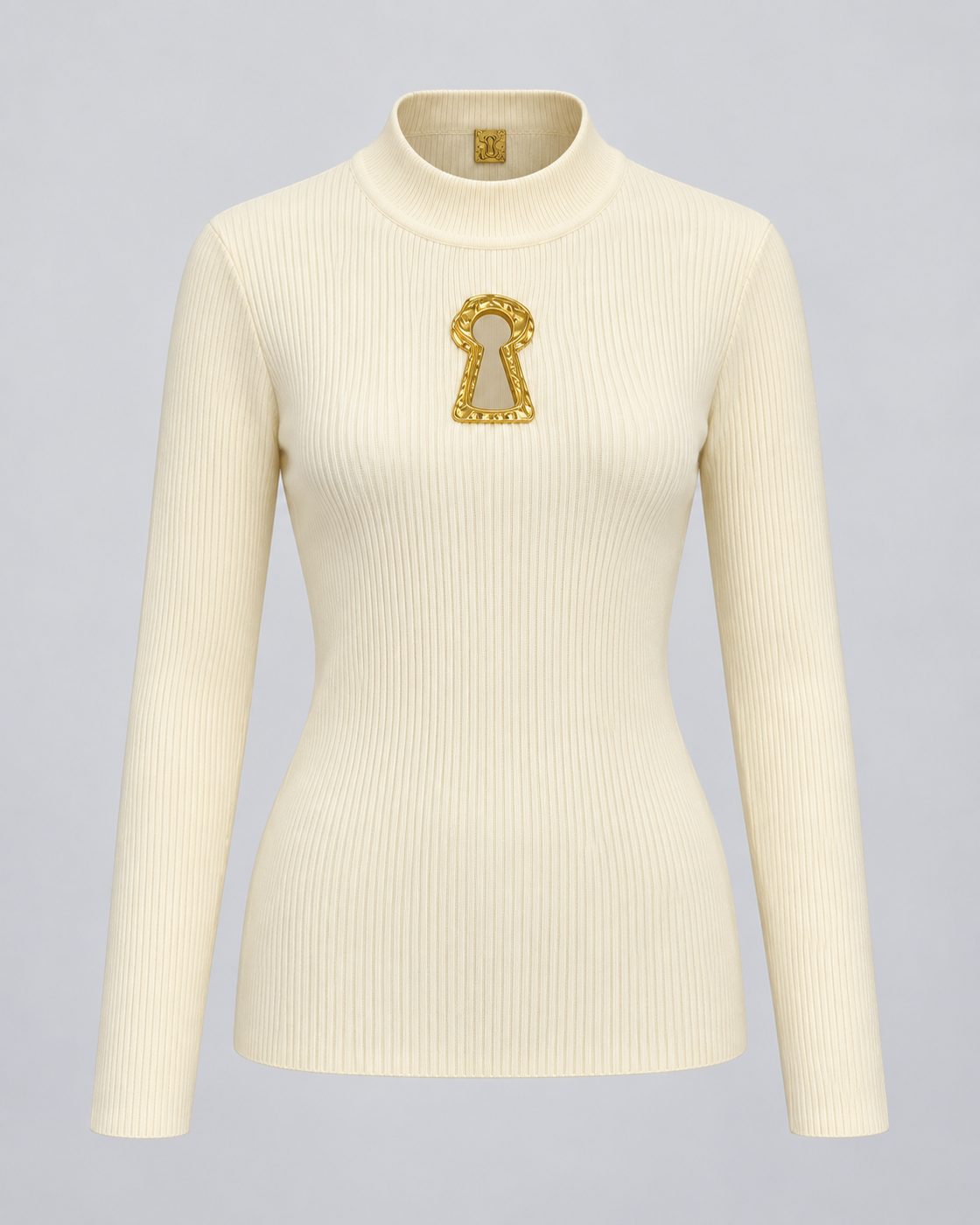Pulover crem din tricot fin cu brosa aurie