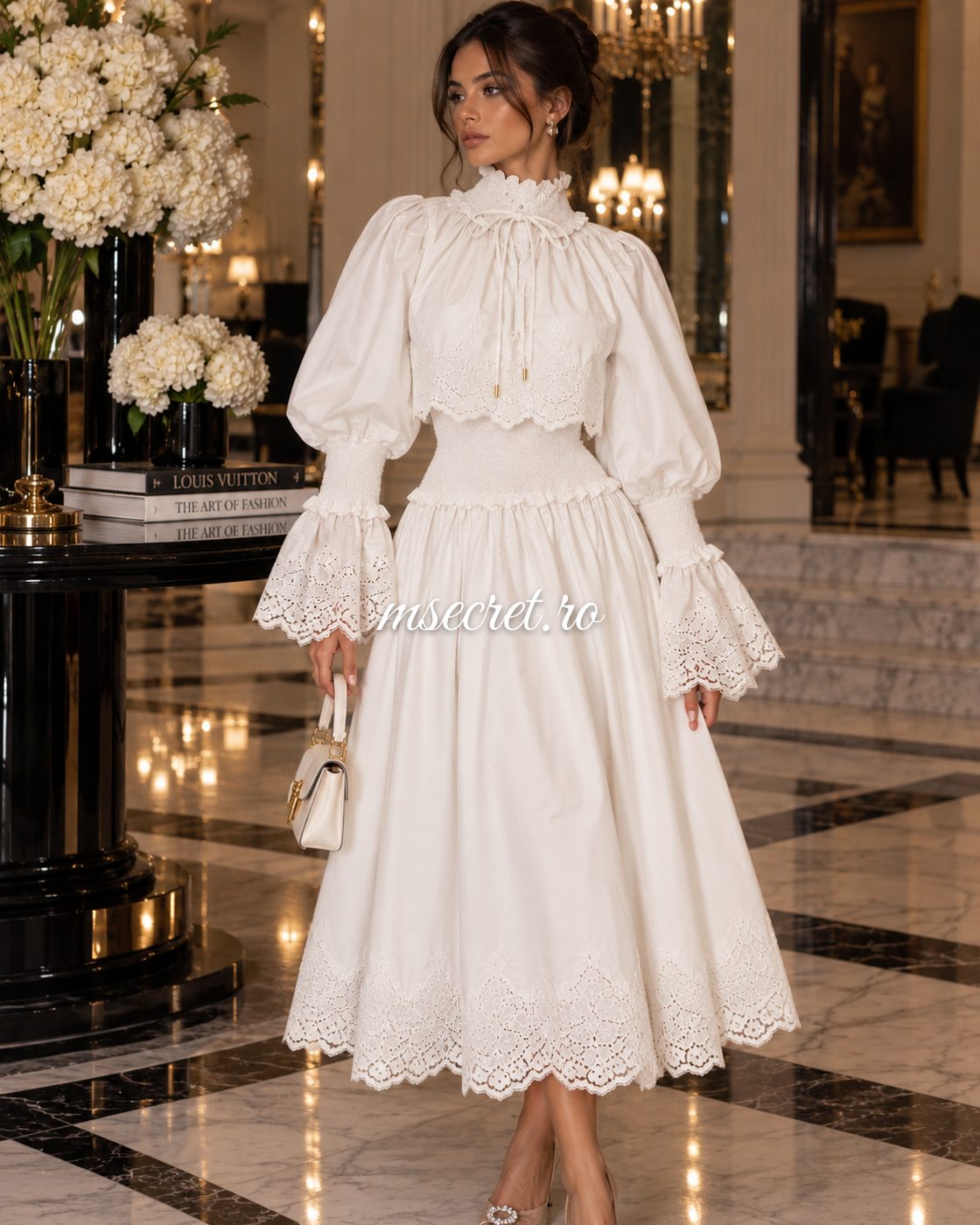 Rochie midi alba din bumbac cu corset si broderie