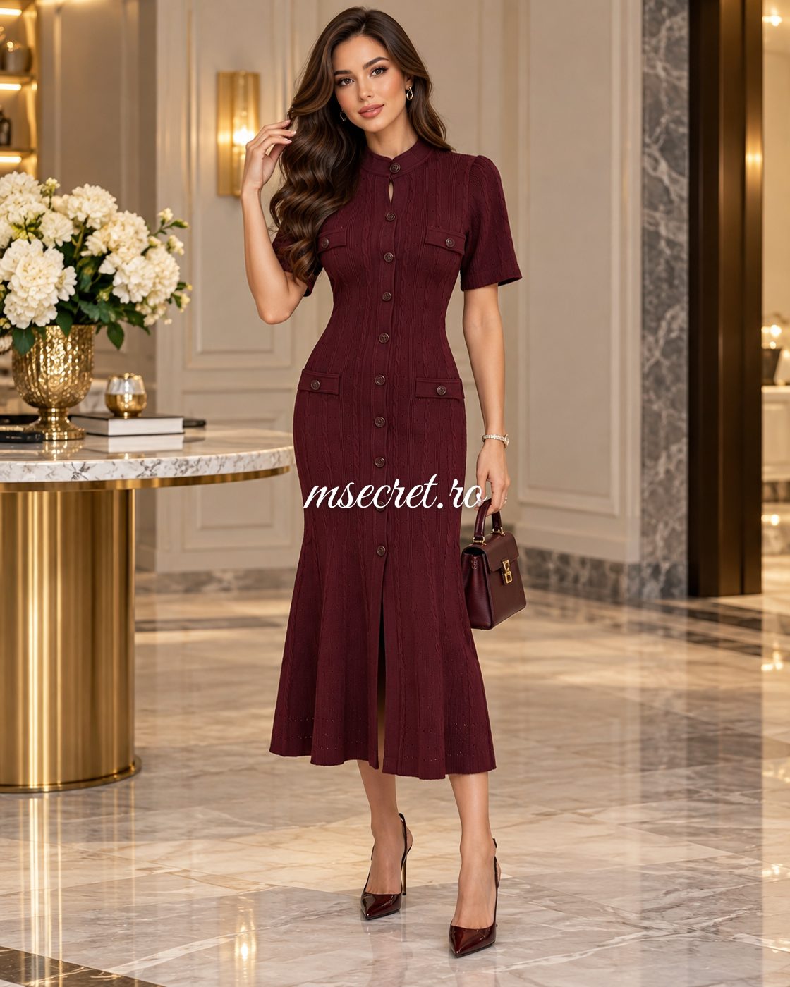 Rochie midi bordo din tricot cu nasturi - pe model