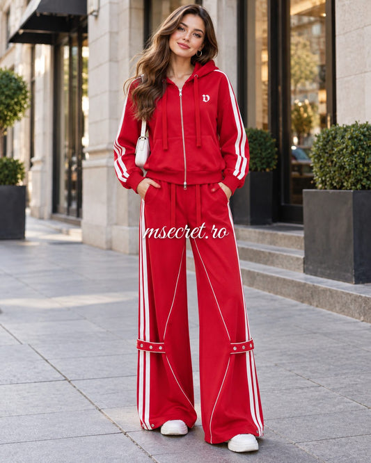 Trening rosu din bumbac cu dungi albe - pe model